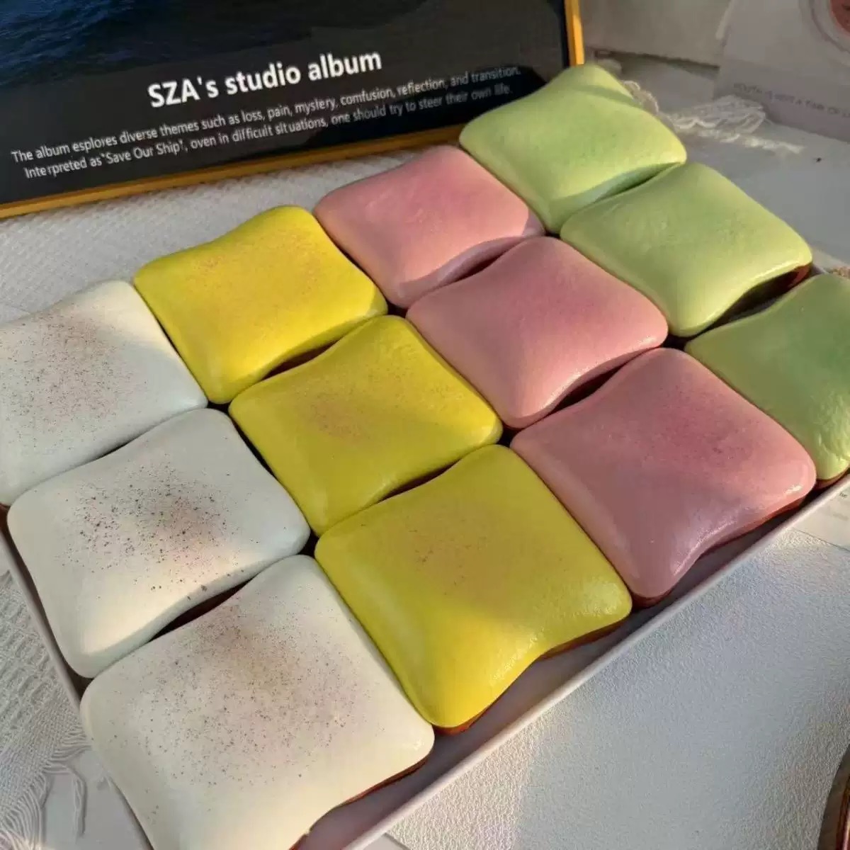 1PC Mini Toast Slow Rising Squ - đánh giá và giá Party Games Christmas